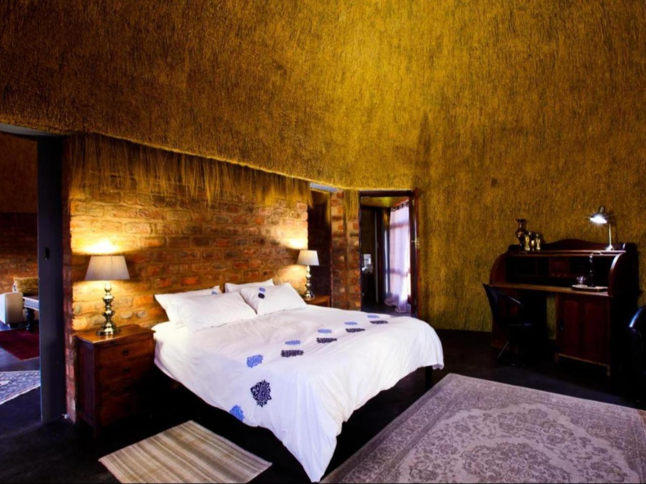 We Kebi Safari Lodge Сесрием Екстериор снимка